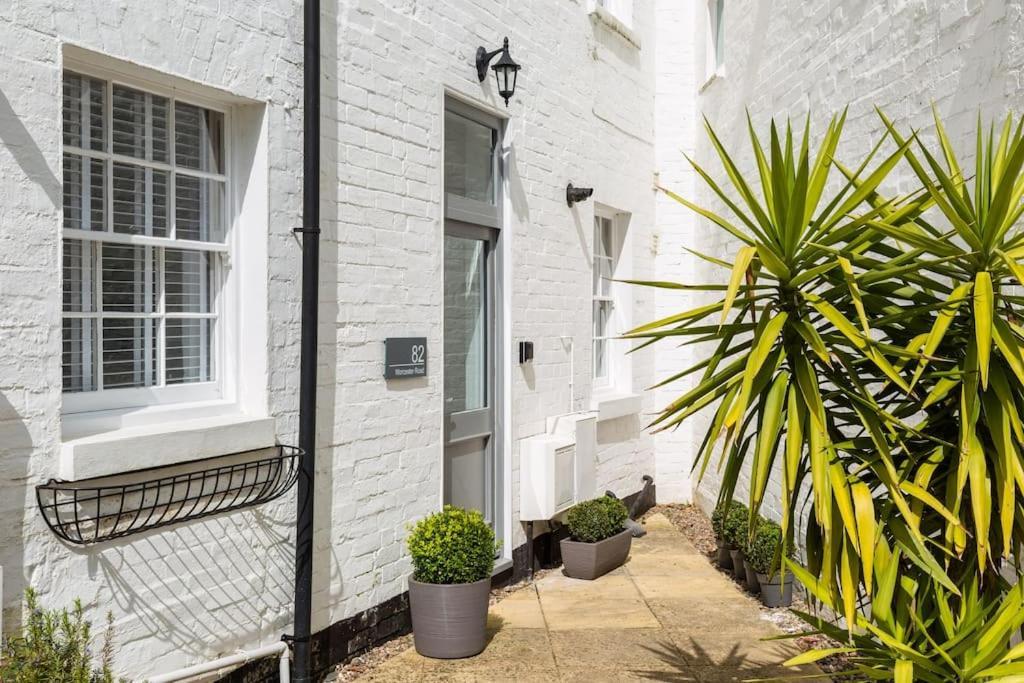 Fabulous Malvern Townhouse Great Malvern Esterno foto